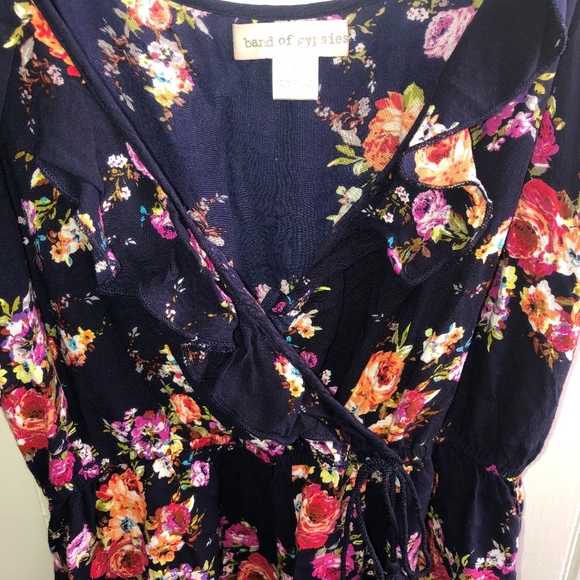 Band of Gypsies Navy Multi Floral Romper Size M - Picture 3 of 6